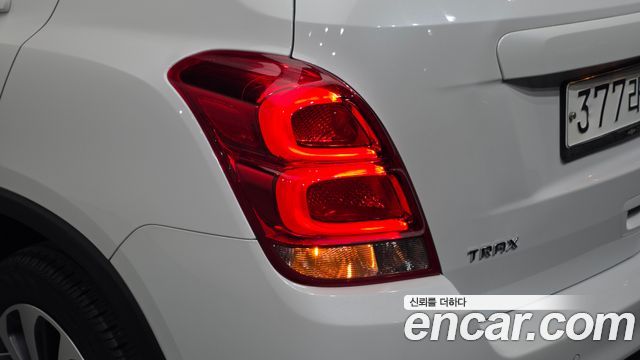 Chevrolet Trax 1.4 Premier 2020 — фото 23