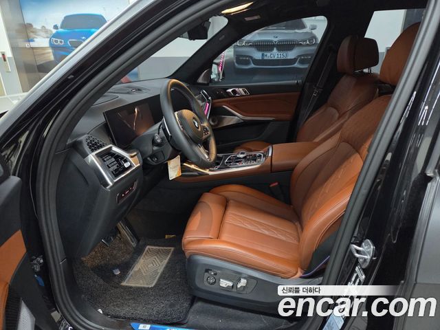 BMW X7 (G07) M60i xDrive M sport 6STR 2025 — фото 6