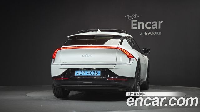 Kia EV6 Long Range Earth 2023 — фото 4