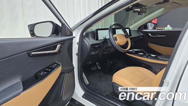 Kia EV6 Long Range Earth 2023 — фото 10