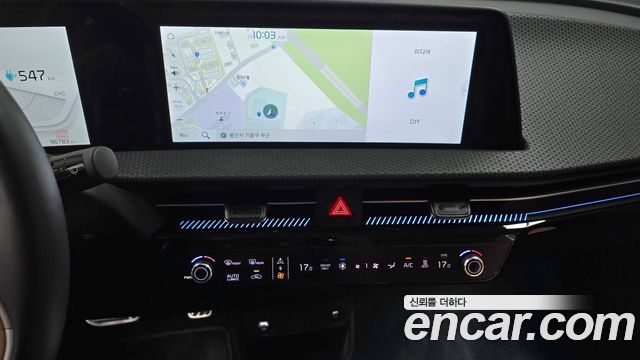 Kia EV6 Long Range Earth 2023 — фото 13