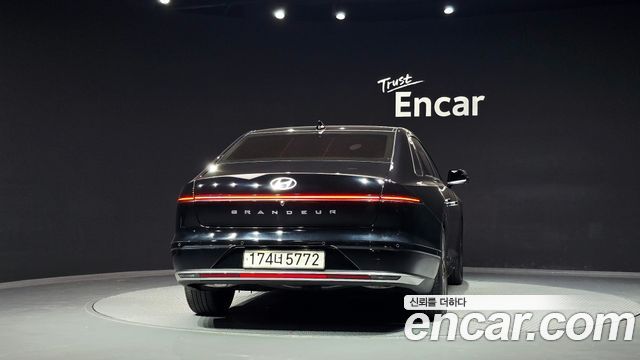 Hyundai Grandeur (GN7) 2,5 Gasoline 2WD Exclusive 2024 — фото 4