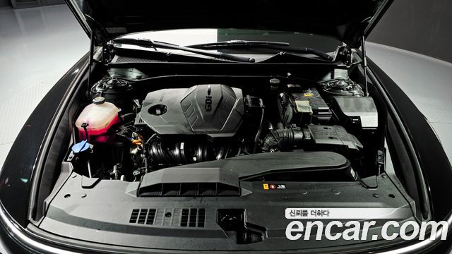 Hyundai Grandeur (GN7) 2,5 Gasoline 2WD Exclusive 2024 — фото 6