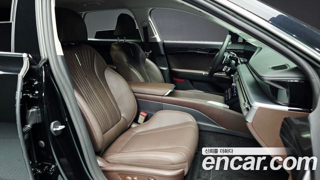 Hyundai Grandeur (GN7) 2,5 Gasoline 2WD Exclusive 2024 — фото 12