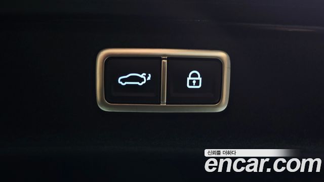 Hyundai Grandeur (GN7) 2,5 Gasoline 2WD Exclusive 2024 — фото 18