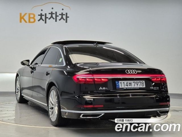 Audi A8 (D5) 55 TFSI Quattro Premium LWB 2021 — фото 3
