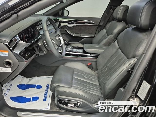 Audi A8 (D5) 55 TFSI Quattro Premium LWB 2021 — фото 5