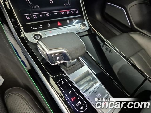 Audi A8 (D5) 55 TFSI Quattro Premium LWB 2021 — фото 16