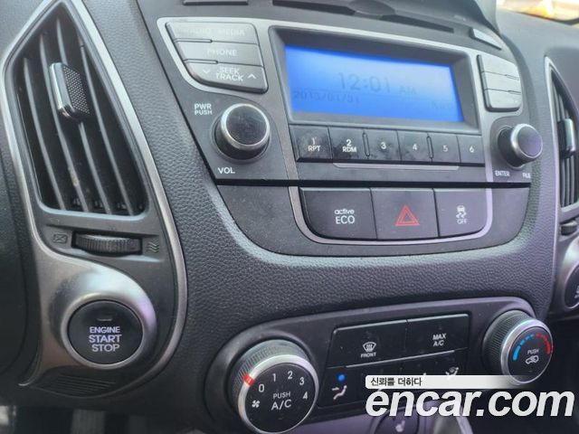 Hyundai Tucson ix Diesel(e-VGT) 2WD Smart special 2015 — фото 3