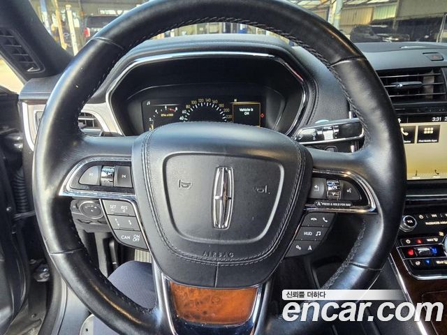 Lincoln Continental (X) 3.0 AWD 2017 — фото 3