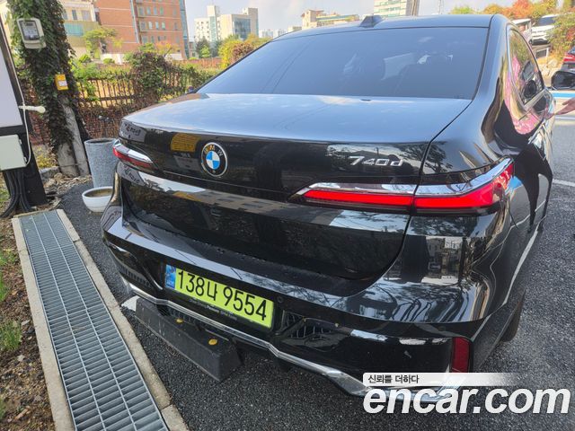 BMW 7 Series (G70) 740d xDrive M Sport 2024 — фото 4