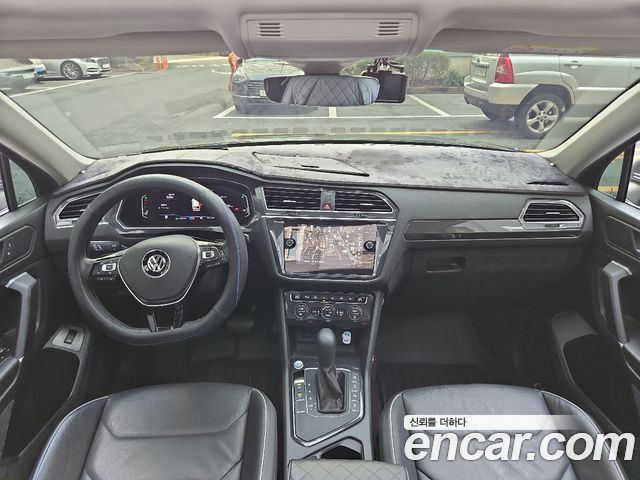 Volkswagen Tiguan Allspace 2.0 TDI Prestige 2020 — фото 7