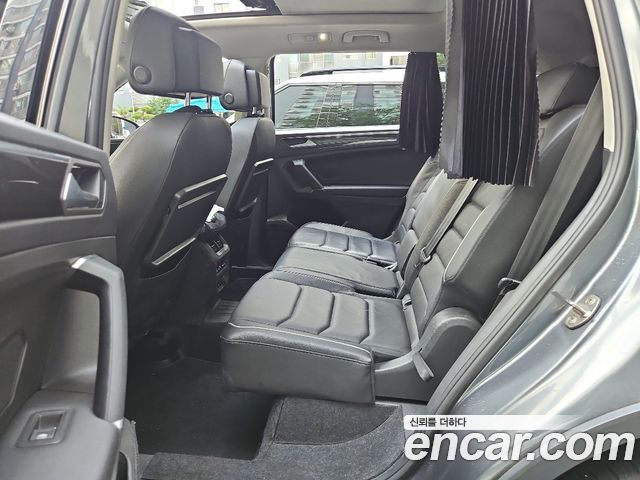 Volkswagen Tiguan Allspace 2.0 TDI Prestige 2020 — фото 10