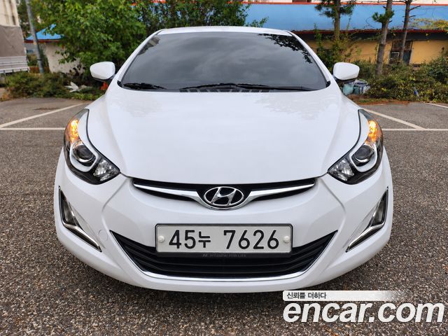 Hyundai Avante 1.6 GDi Smart Standard