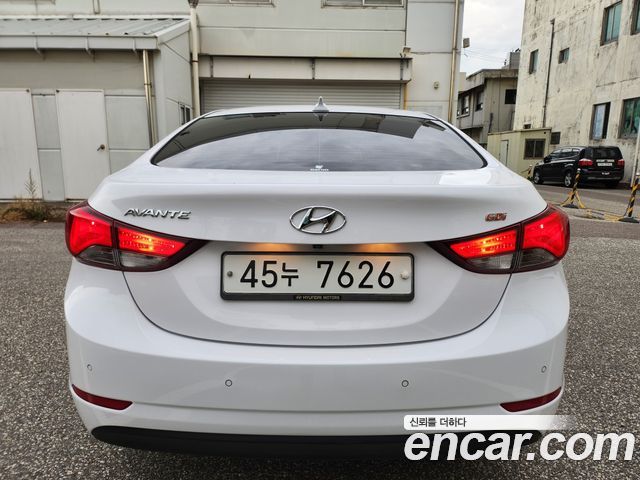Hyundai Avante 1.6 GDi Smart Standard 2016 — фото 2