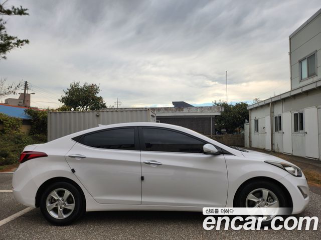 Hyundai Avante 1.6 GDi Smart Standard 2016 — фото 8
