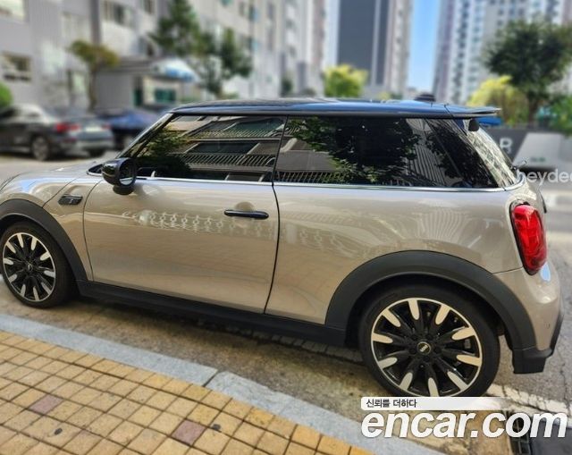MINI Cooper S Classic Launch Pack Third Generation 2022 — фото 3
