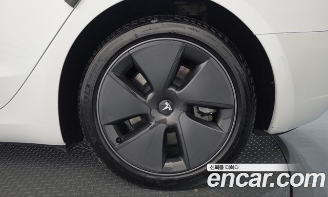 Tesla Model 3 Long Range AWD 2021 — фото 21