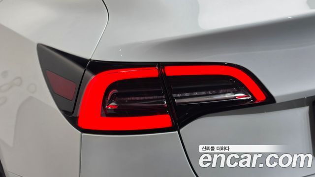 Tesla Model 3 Long Range AWD 2021 — фото 23