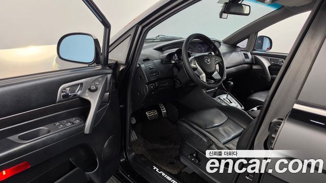 KG Mobility (SsangYong) Korando Turismo 4WD RX 9-seater 2018 — фото 10