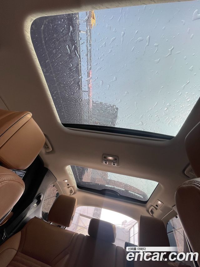 Land Rover Discovery 5 3.0 TD6 HSE Luxury 2018 — фото 18