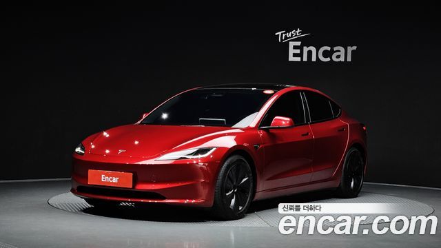 Tesla Model 3 RWD
