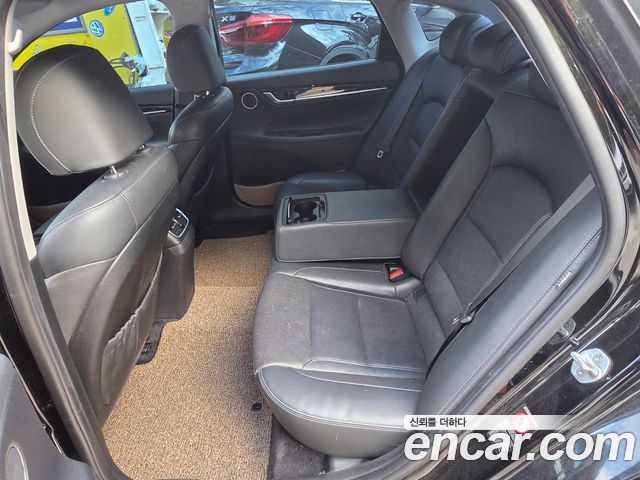 Hyundai Grandeur (IG) 2.2 Diesel Premium Special 2018 — фото 16