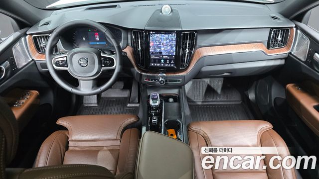 Volvo XC60 (II) B5 Ultra Bright 2025 — фото 7