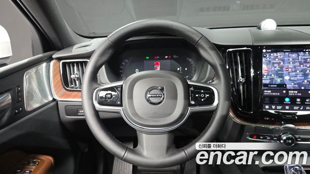 Volvo XC60 (II) B5 Ultra Bright 2025 — фото 18