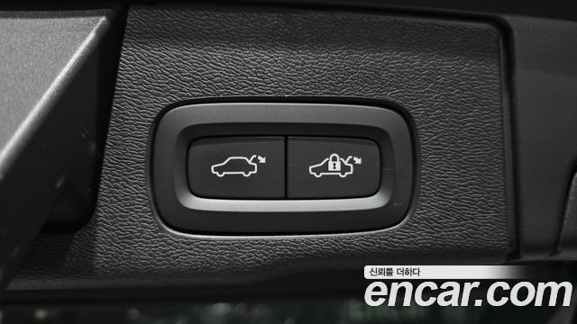 Volvo XC60 (II) B5 Ultra Bright 2025 — фото 24