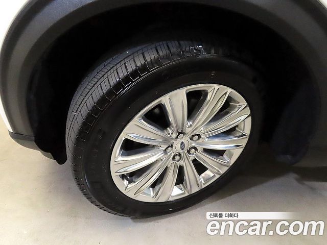 Ford Explorer (VI) 2.3 LimIted 4WD 2020 — фото 24