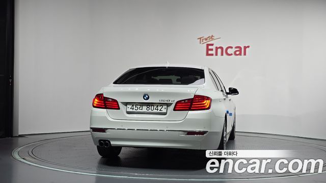BMW 5 Series (F10) 520d Luxury Plus 2016 — фото 4