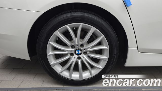 BMW 5 Series (F10) 520d Luxury Plus 2016 — фото 5