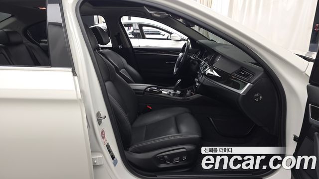 BMW 5 Series (F10) 520d Luxury Plus 2016 — фото 11
