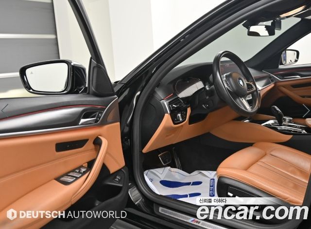 BMW 5 Series (G30) 520i M Sport 2022 — фото 15