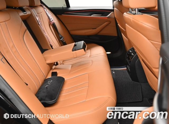 BMW 5 Series (G30) 520i M Sport 2022 — фото 16