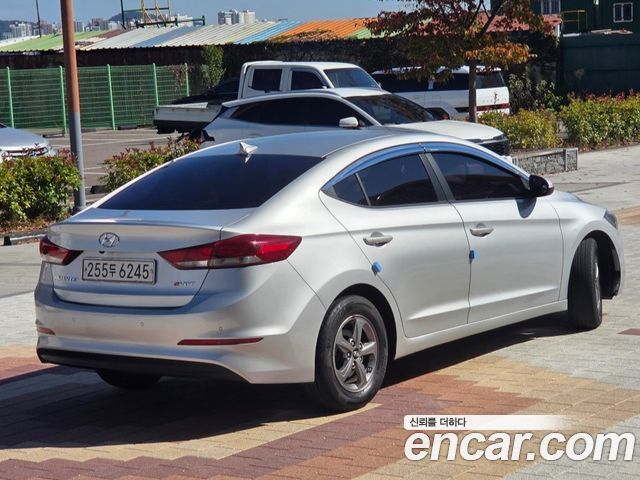 Hyundai Avante (AD) 1.6 e-VGT SMART 2016 — фото 2