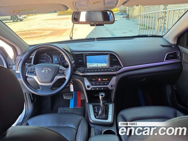 Hyundai Avante (AD) 1.6 e-VGT SMART 2016 — фото 7