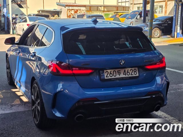 BMW 1 Series (F40) M135i xDrive 2021 — фото 3