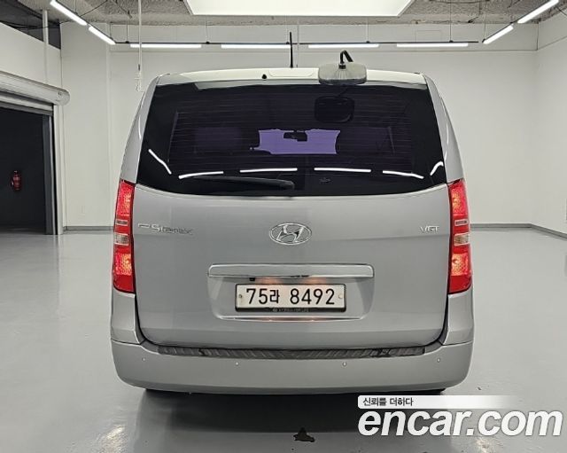 Hyundai Grand Starex 12-Seater Wagon Smart 2016 — фото 3