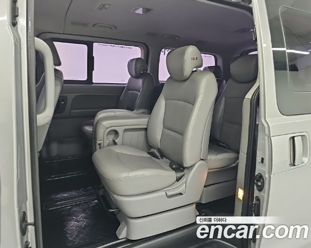 Hyundai Grand Starex 12-Seater Wagon Smart 2016 — фото 16