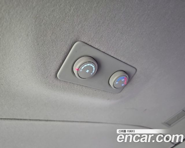 Hyundai Grand Starex 12-Seater Wagon Smart 2016 — фото 17