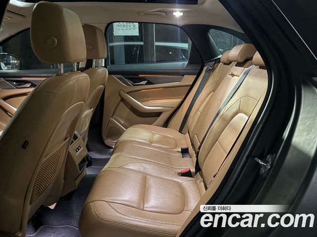 Jaguar F-PACE D200 SE 2021 — фото 8