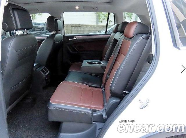Volkswagen Tiguan Allspace 2.0 TSI Prestige 2023 — фото 6