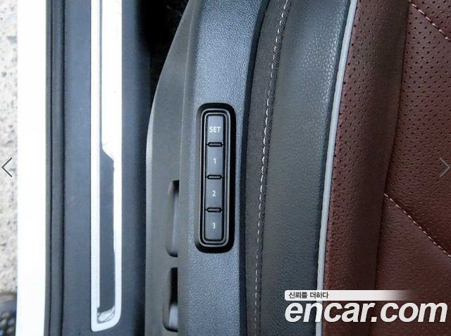Volkswagen Tiguan Allspace 2.0 TSI Prestige 2023 — фото 19