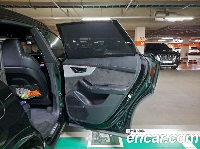 Audi Q8 (4M) 55 TFSI Quattro Premium 2021 — фото 17