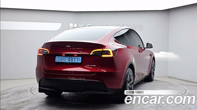 Tesla Model Y Long Range AWD 2024 — фото 4