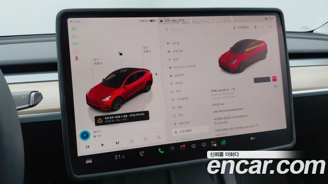 Tesla Model Y Long Range AWD 2024 — фото 19