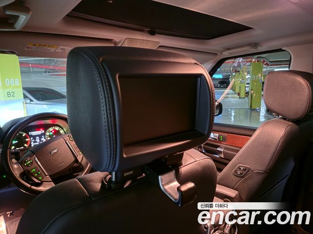 Land Rover Discovery 4 3.0 SDV6 HSE 2016 — фото 15