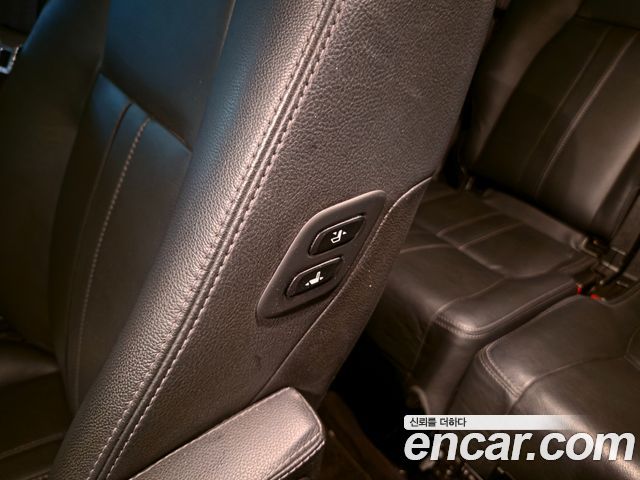 Land Rover Discovery 4 3.0 SDV6 HSE 2016 — фото 18